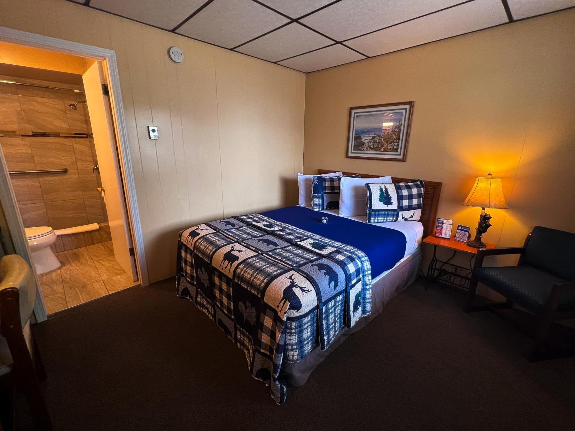 Riviera Motel Mackinaw City Exterior photo